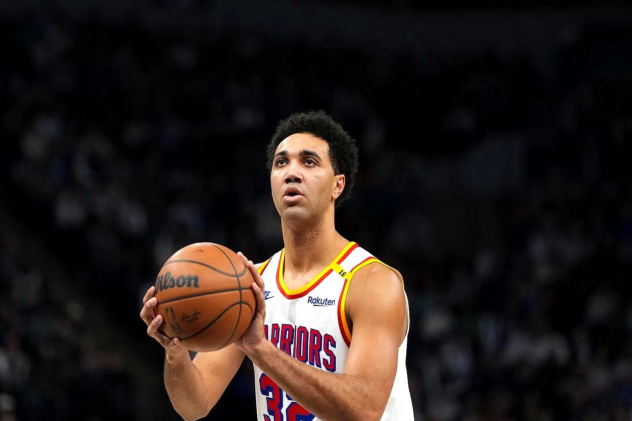 美国队不断突破！，巴特勒连续十二场比赛得分超过晋级下一阶段观众掌声雷动的简单介绍