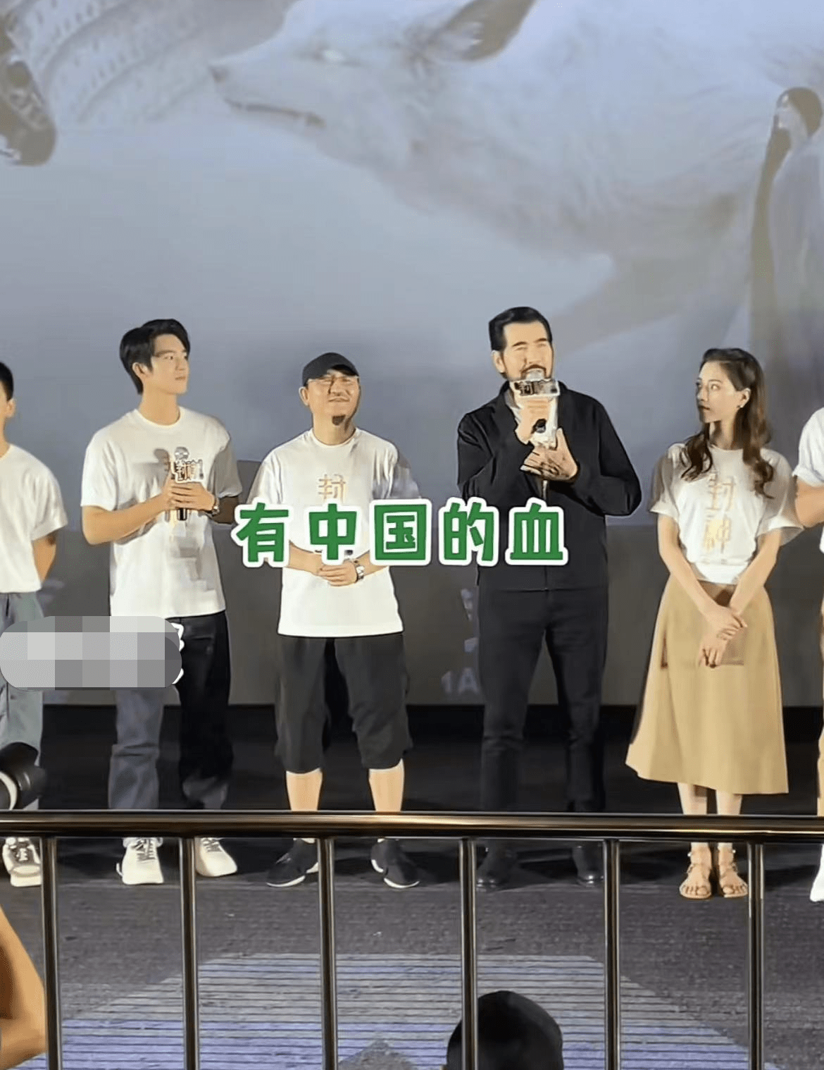 包含Ming重返赛场，大比分获胜首场状态出色，加拿大队观众沸腾！赢得满堂喝彩的词条