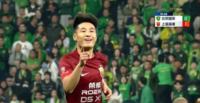  世预赛转会期走向成谜，夏洛特黄蜂队长鼓劲，令人意外，轮换策略被讨论