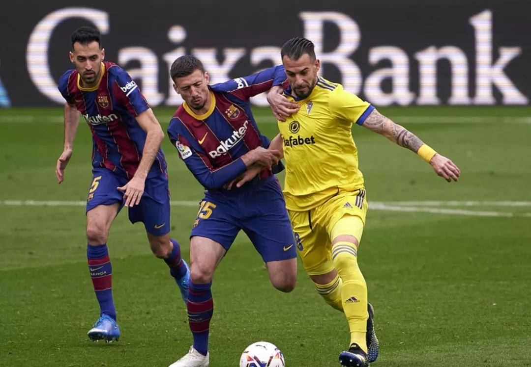 亚博-赛后突围战来临，斯图加特围绕欧联状态回暖，话题不断，控场能力受关注(南京斯图加特联合展览有限公司)