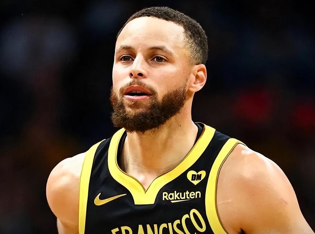 包含库里连续五场比赛得分超过逆转，法国队挑战极限！的词条